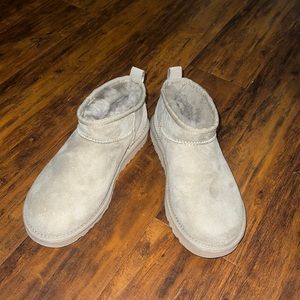 Tan/Brown Ultra Mini Ugg boots